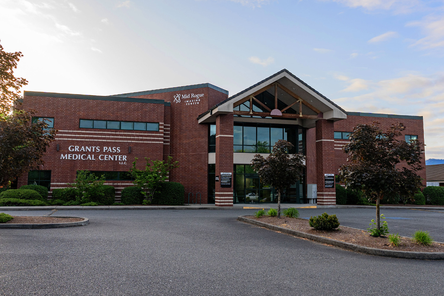 Image of 1619 NW Hawthorne Ave., Suite 204 | Grants Pass, OR 97526